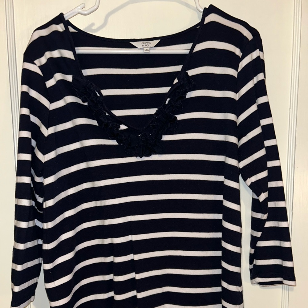 Women’s Crown & Ivy Top Sz M